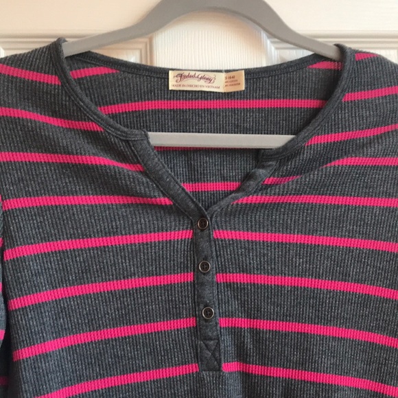 Striped Grey & Pink Faded Glory Sweater Shirt - Picture 2 of 6
